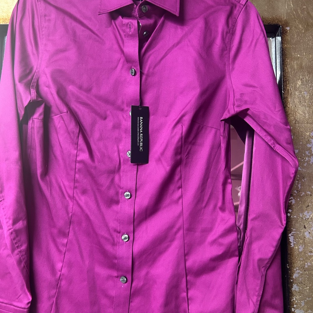 Banana Republic Purple Dress Shirt Smooth Satin #work #buttondown